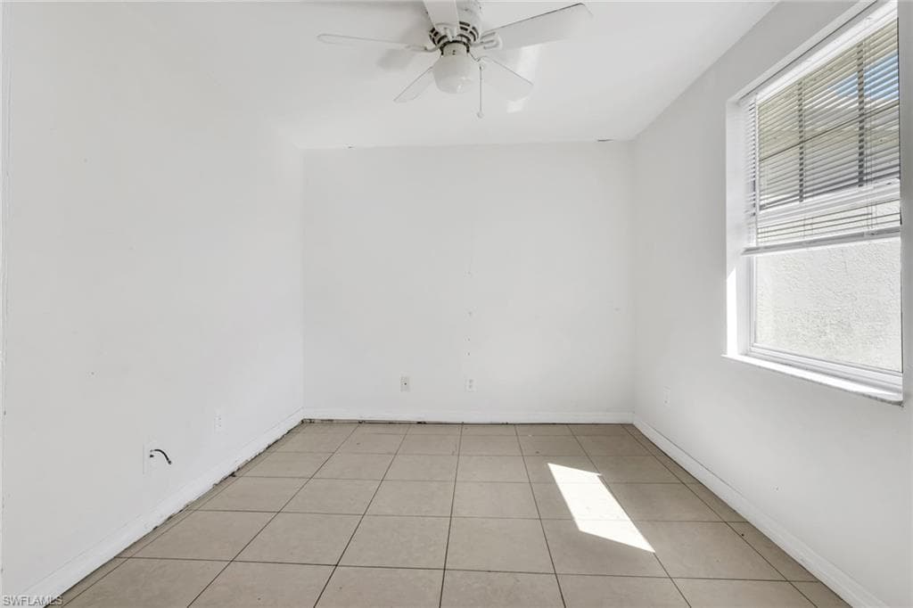 5326 Dixie DR-14