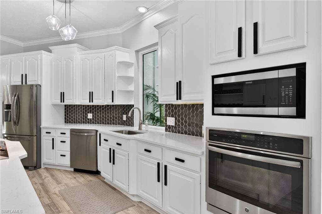 4075 1st AVE SW-13