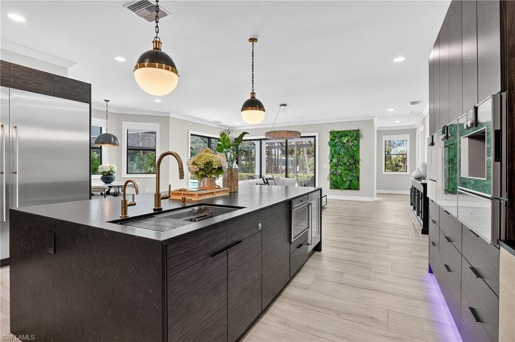 443 Weber BLVD S-32