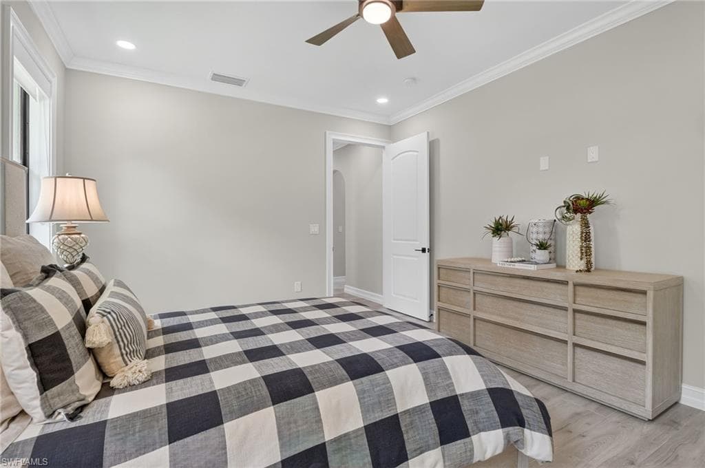 443 Weber BLVD S-8