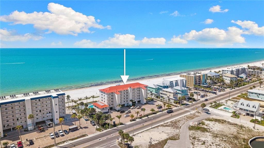 5000 ESTERO BLVD 305-28