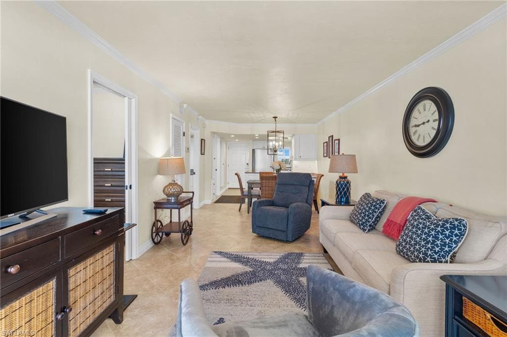 5000 ESTERO BLVD 305-9