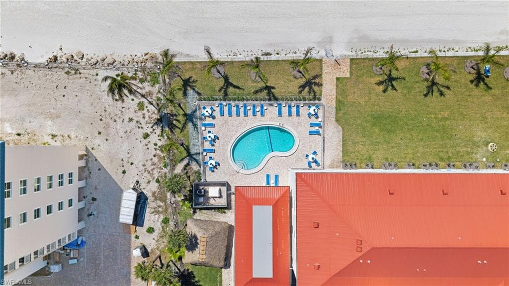 5000 ESTERO BLVD 305-30
