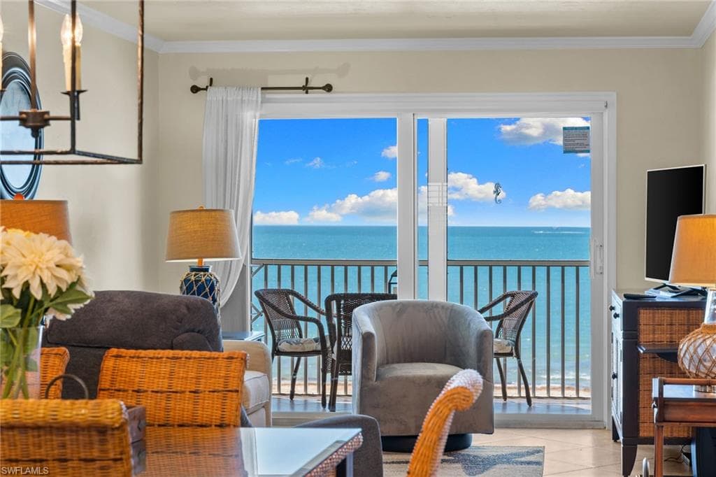 5000 ESTERO BLVD 305-4