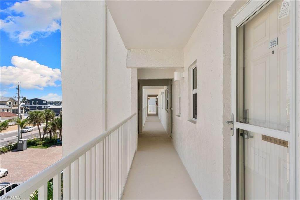 5000 ESTERO BLVD 305-25