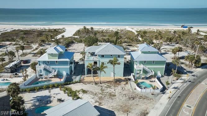 6020 Estero BLVD-23