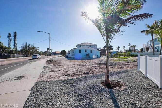 6020 Estero BLVD-6