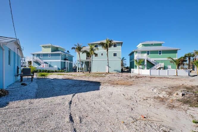 6020 Estero BLVD-16