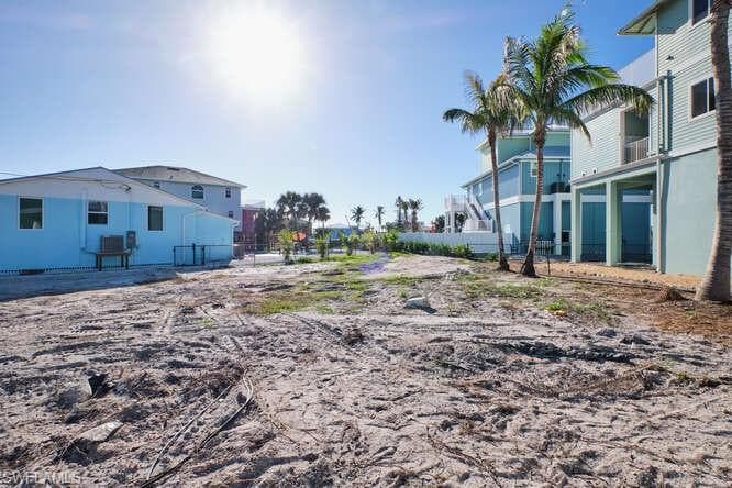 6020 Estero BLVD-22