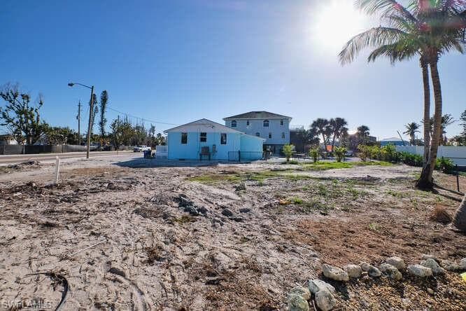 6020 Estero BLVD-24