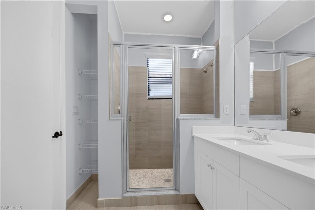 9045 Madrid CIR-34