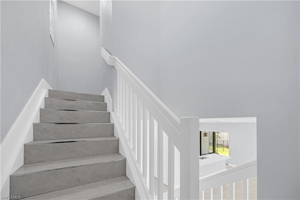 9045 Madrid CIR-21