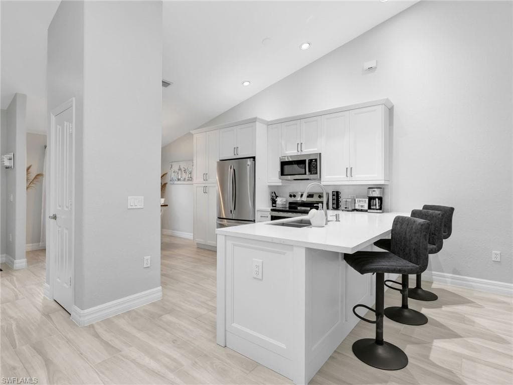 3505 Avion Woods CT 902-7