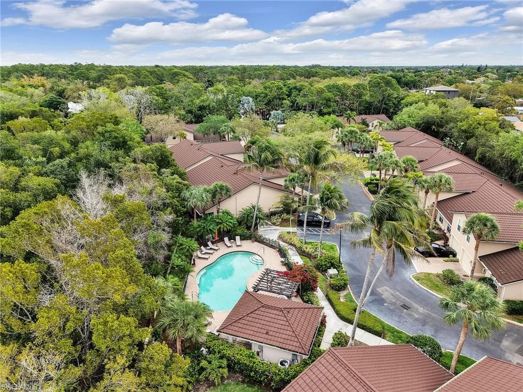 3505 Avion Woods CT 902-32