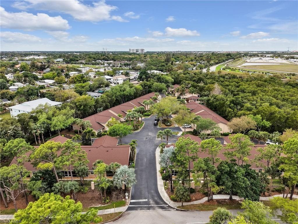 3505 Avion Woods CT 902-33
