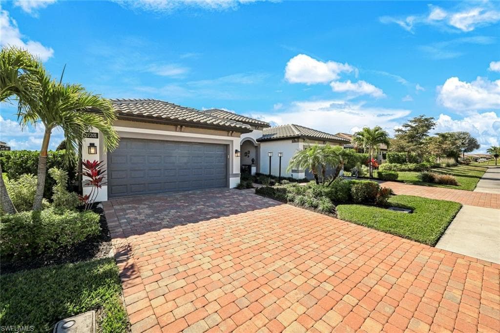 12201 Canal Grande DR-34