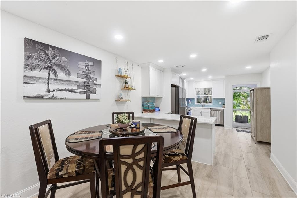 1220 SE 40th ST 8-12