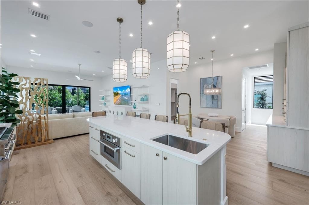 513 92nd AVE N-12