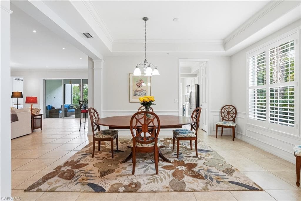 12026 Covent Garden CT 501-5