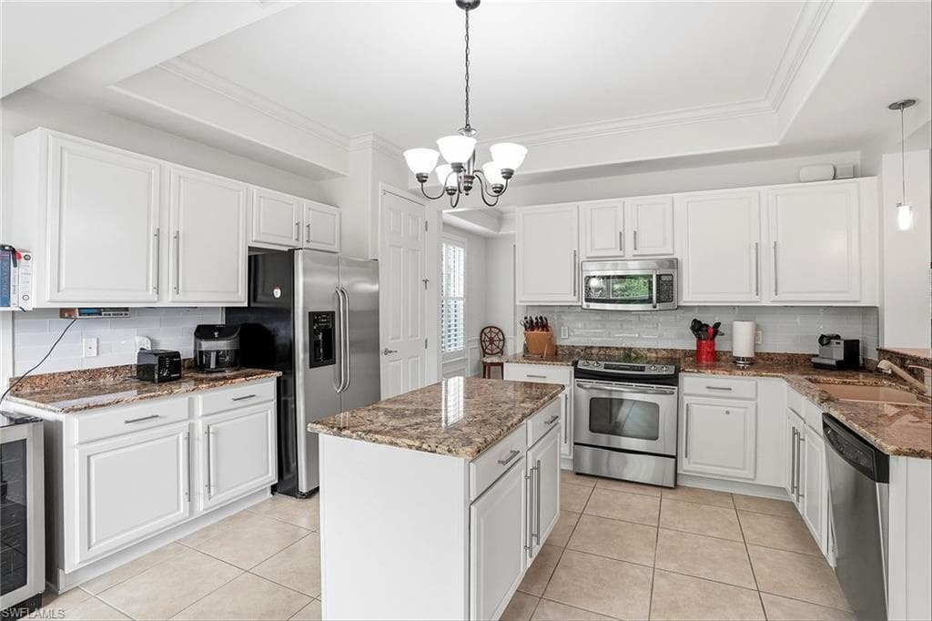 12026 Covent Garden CT 501-15