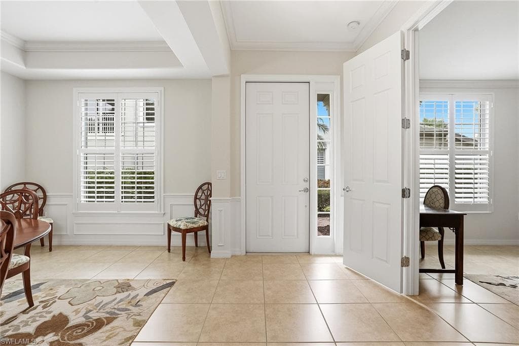 12026 Covent Garden CT 501-4