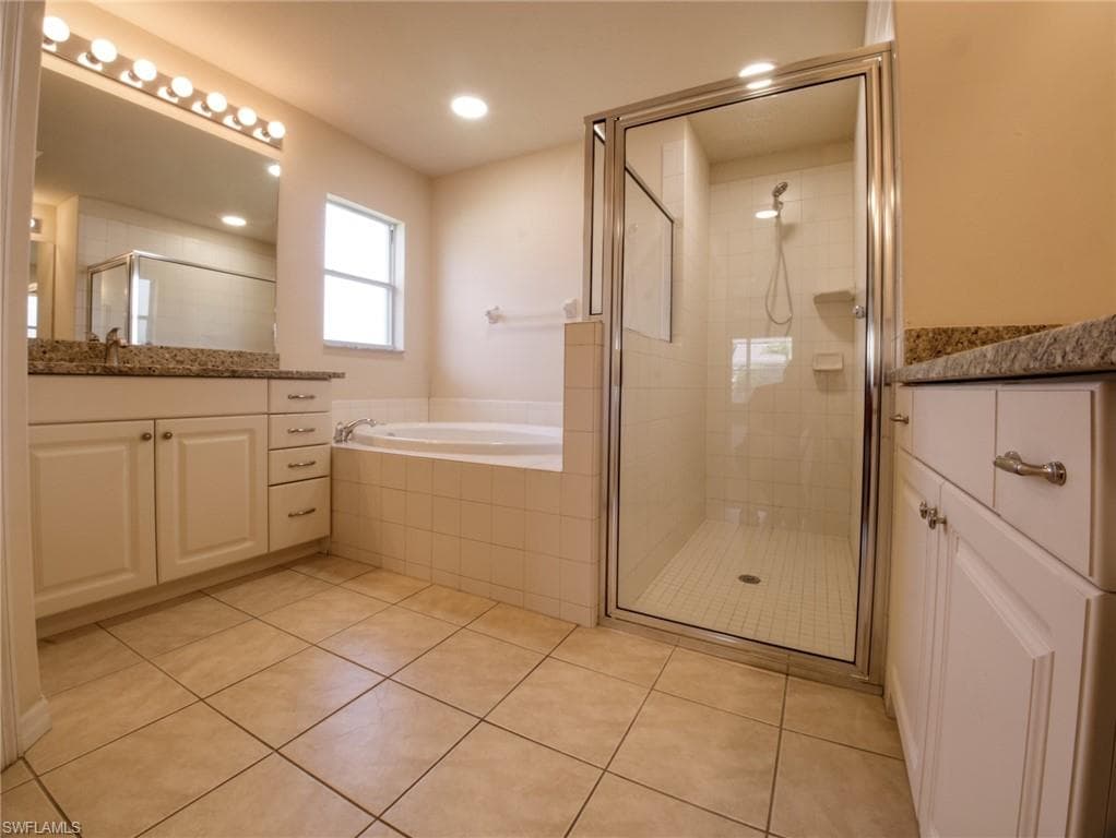 9071 Astonia WAY-18