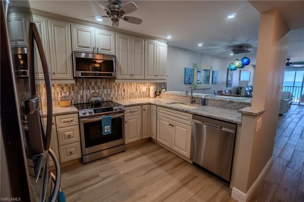 26000 Hickory BLVD 303-4