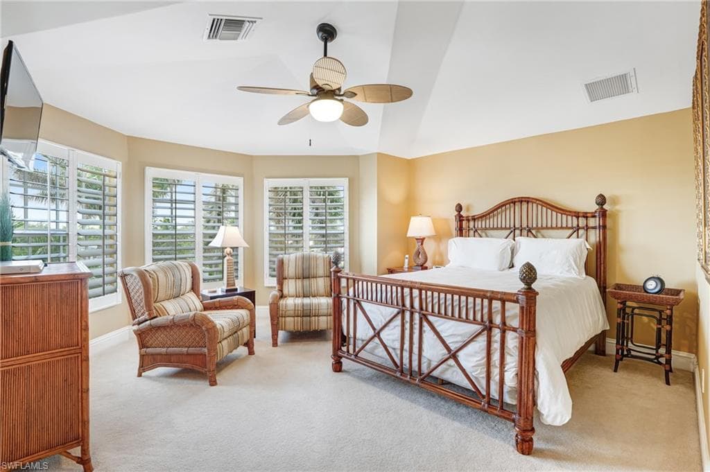 5640 Williams DR-27