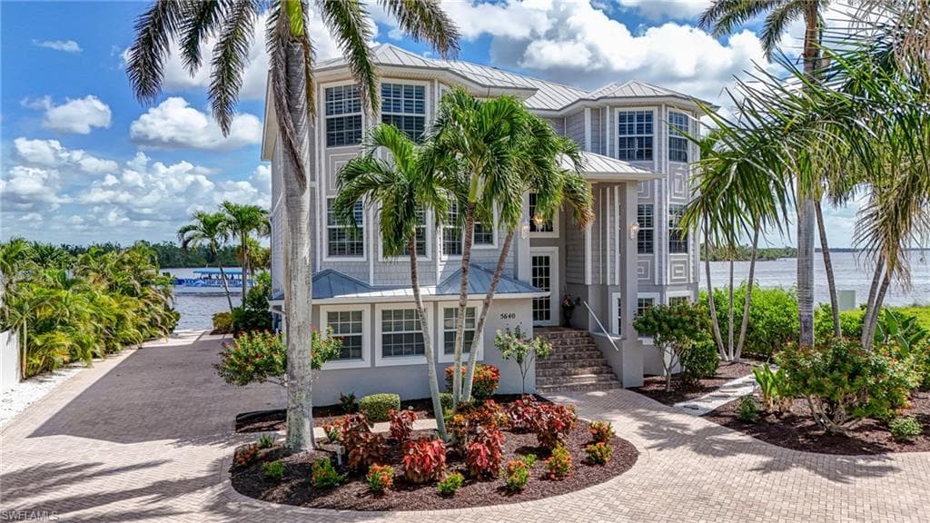 5640 Williams DR-7