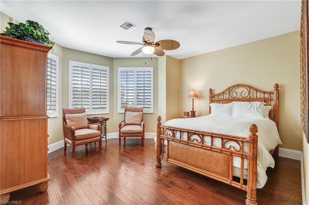 5640 Williams DR-28
