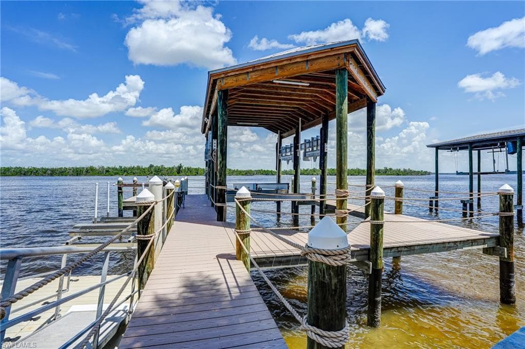 5640 Williams DR-9