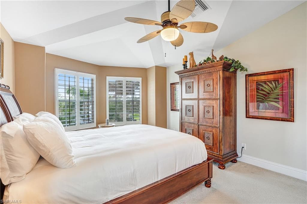 5640 Williams DR-31