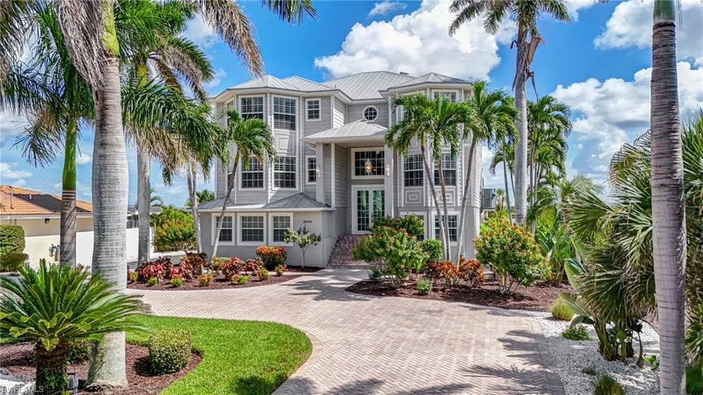 5640 Williams DR-4