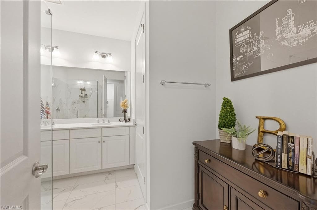 13017 Pembroke DR-19