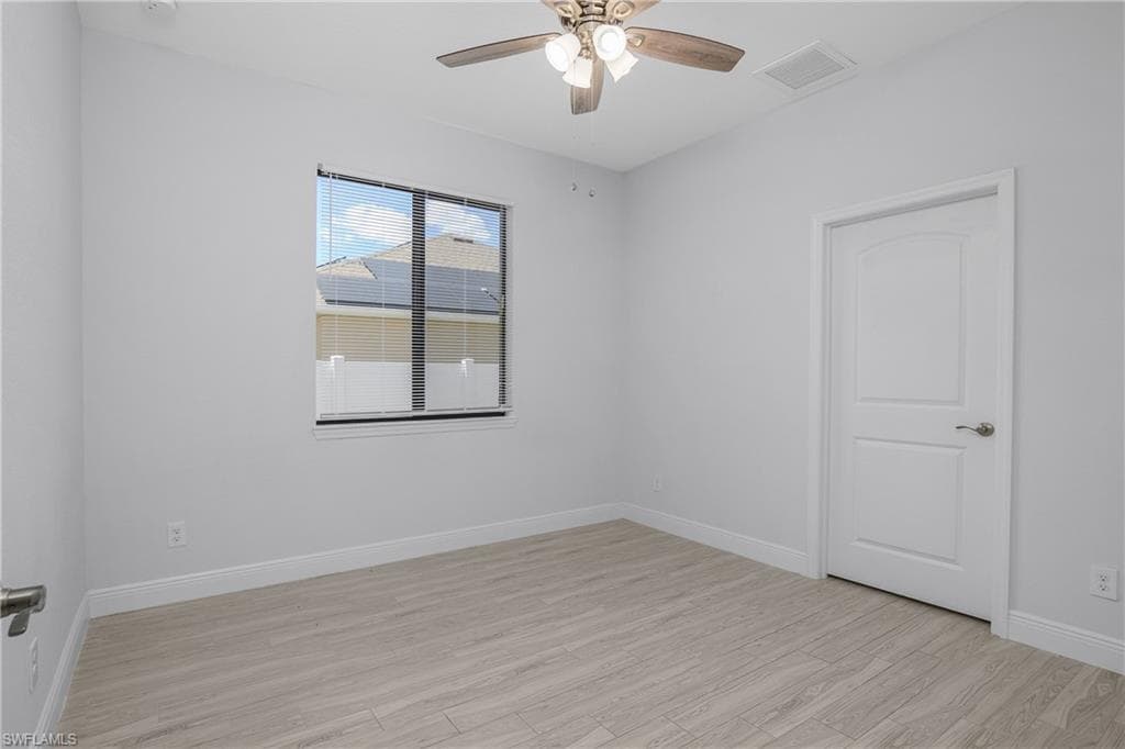 4575 Catalina LN-28