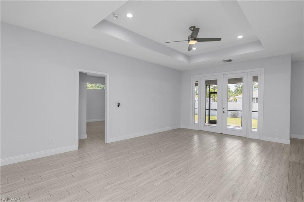 4575 Catalina LN-13