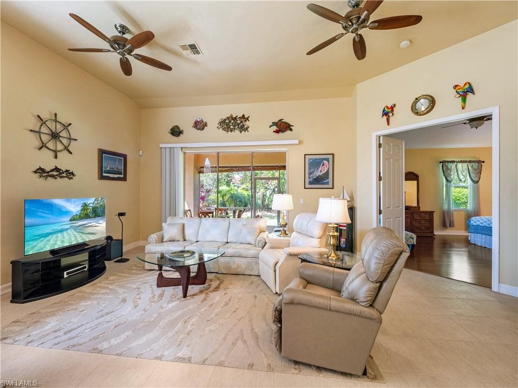 15220 Cape Sable LN-10