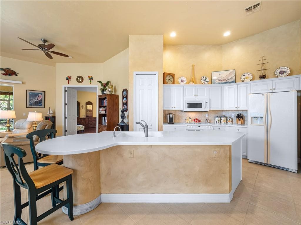 15220 Cape Sable LN-15