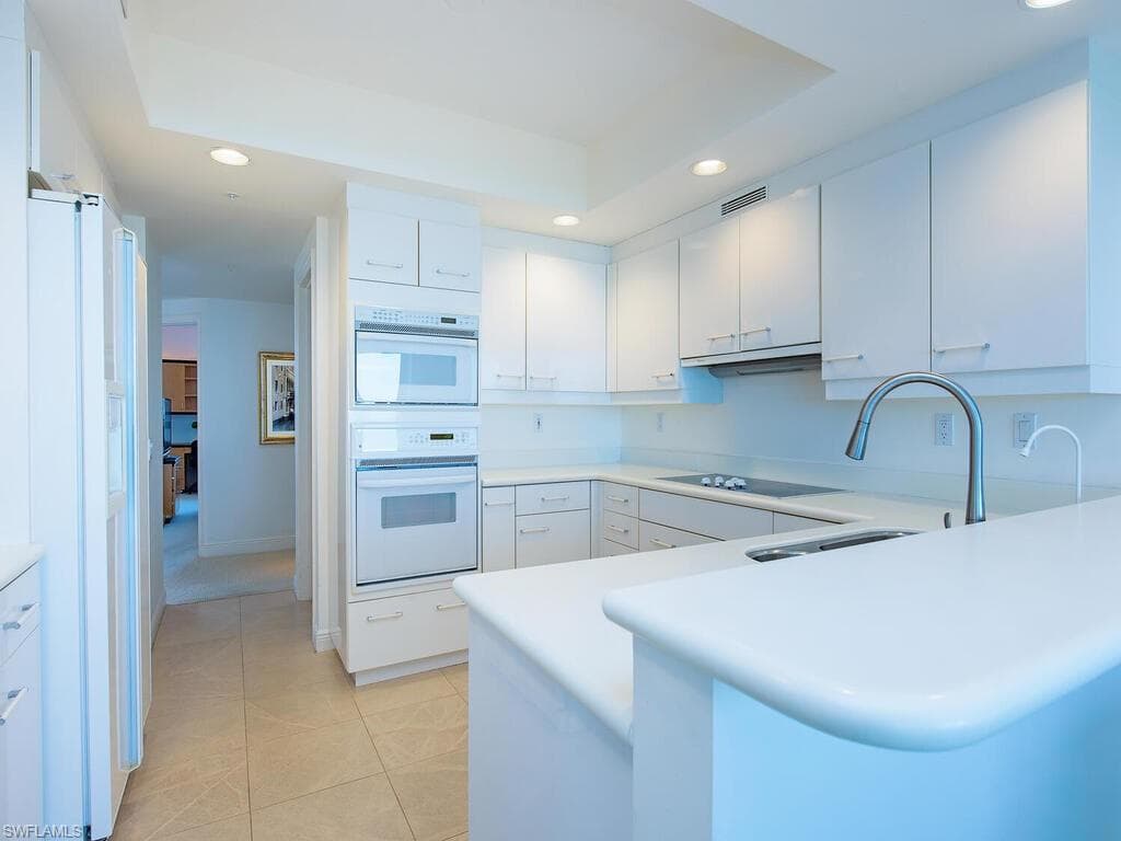 7225 Pelican Bay BLVD 1703-6