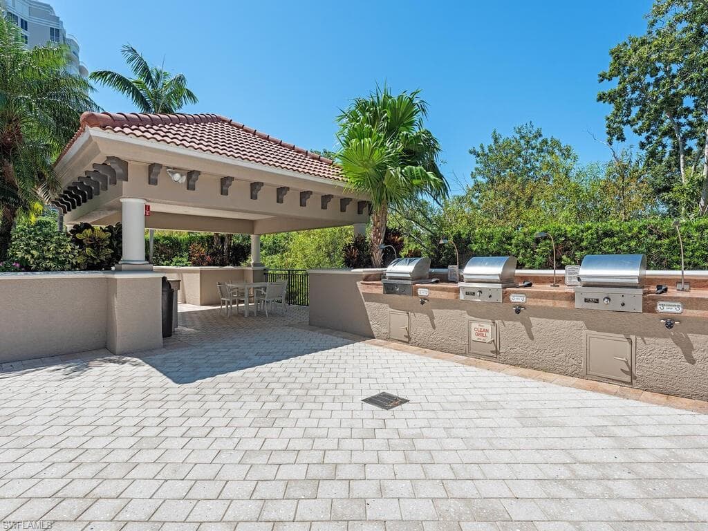 7225 Pelican Bay BLVD 1703-20