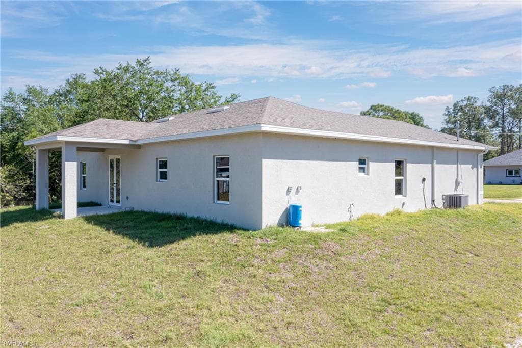 2023 Robert AVE-20