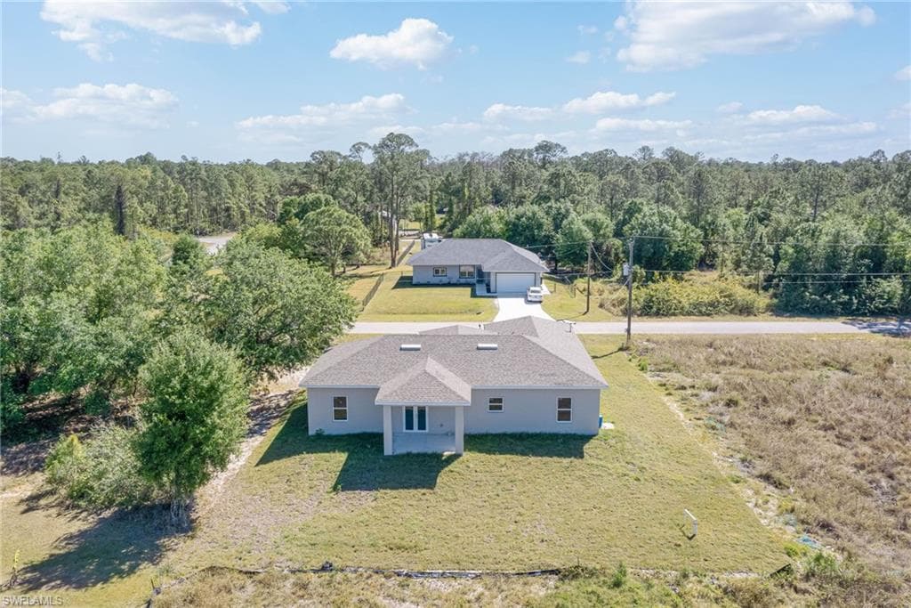 2023 Robert AVE-21