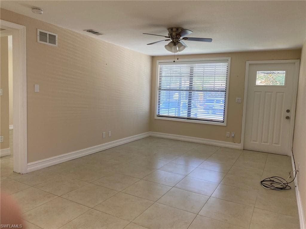 5389 Treetops DR-2