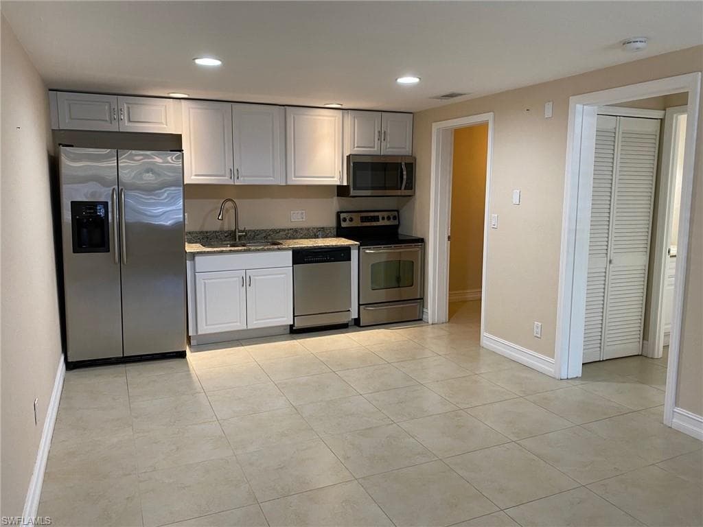 5389 Treetops DR-1