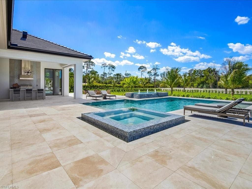 6462 Daniels RD-38