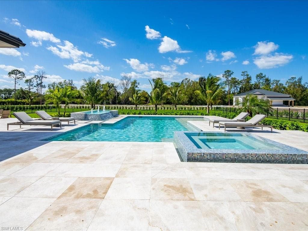 6462 Daniels RD-37