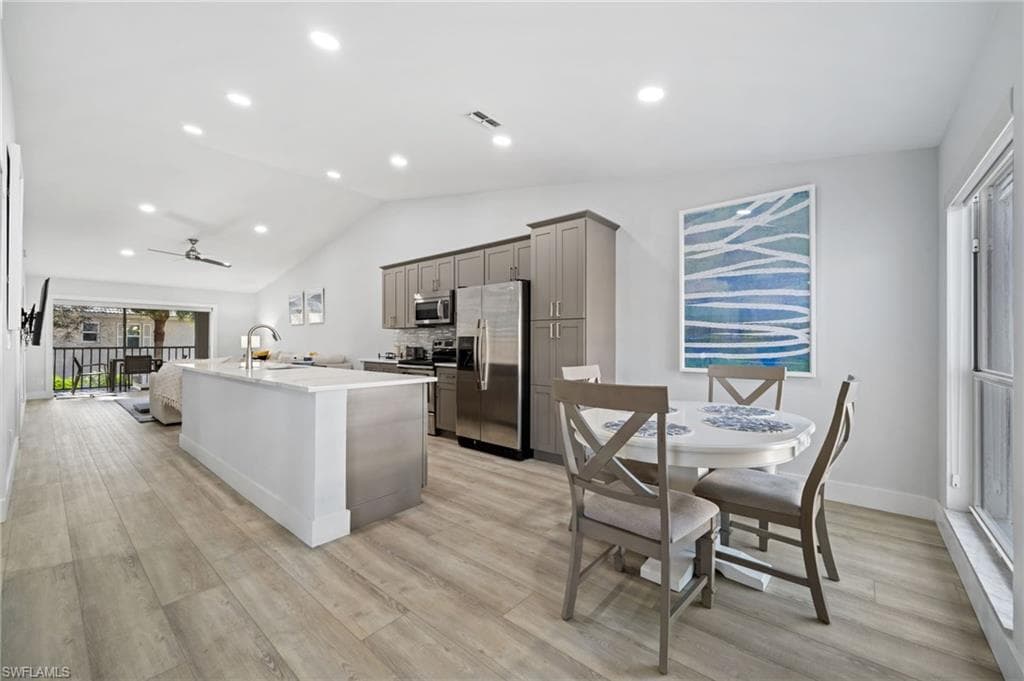 822 Gulf Pavilion DR 201-1