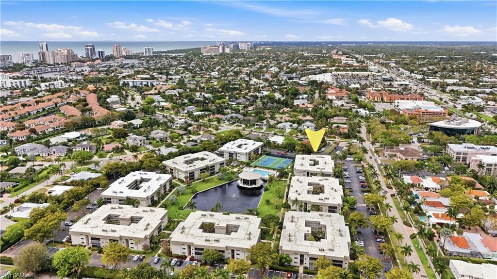 788 Park Shore DR A11-2