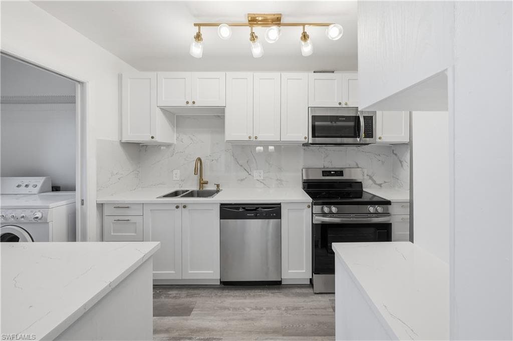 788 Park Shore DR A11-7