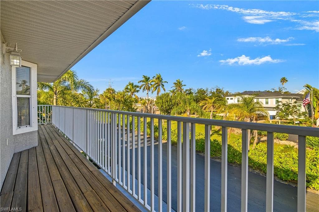 7749 Victoria Cove CT-33